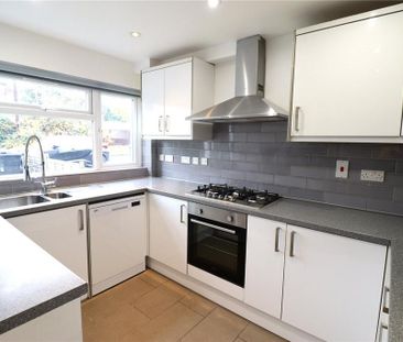 3 bedroom terraced house to rent - Photo 4