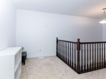 For Lease - 736 Twist Way, Kanata, Ontario - Photo 3