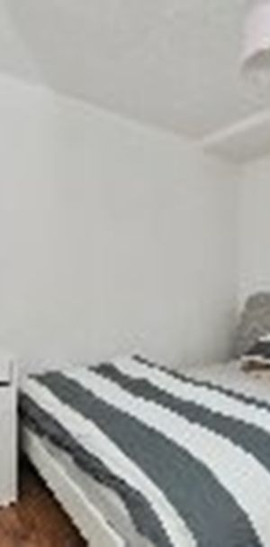 5 Bed Maisonette, Bletchley Court, N1 - Photo 1