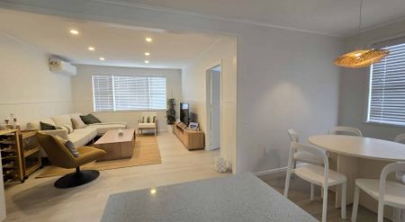 3 Bed Room Town House in New Lynn - Photo 5