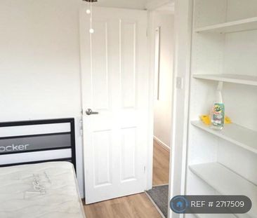 2 bedroom semi-detached house to rent - Photo 6