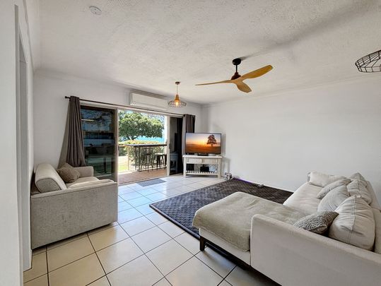 Waterfront Living on the Maroochy River! - Photo 1