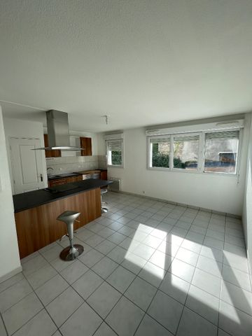 Location Appartement 2 pièces 45m² - Photo 4