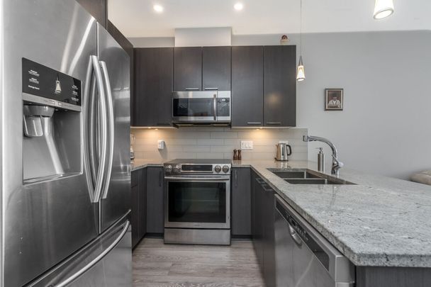 Stylish Condo - Photo 1