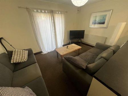 Wilton Avenue, Southampton, SO15 - Photo 2