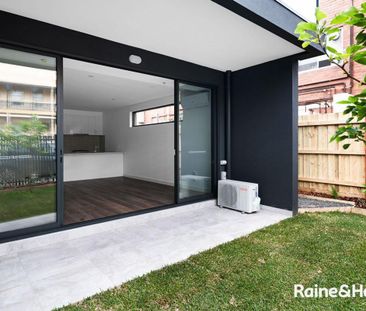 2 Bed Apartment In Coveted Pocket! - Photo 6