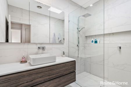 Don't Miss This One! - Photo 4