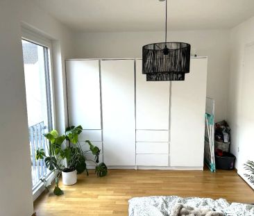 NEUE BAHNSTADT OPLADEN: Neuwertige 2-Zimmer-Wohnung mit Einbauküche... - Photo 4