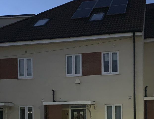 Bloomfield Mews Room 5 - Photo 1