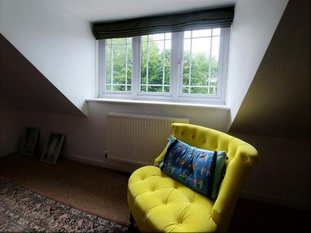 1 bedroom in a house share to rent - Photo 5