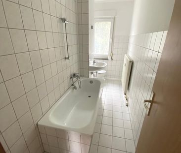 Schöne 3-Raum-Wohnung mit Balkon und herrlichem Blick über Elsterberg - Photo 1