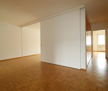 Nähe Rauracherzentrum in Riehen - grosszügige 4.5-Zimmerwohnung im 3.OG - Foto 1