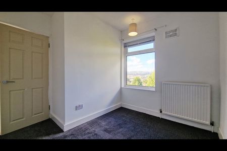 3 Bed Semi-Detached House, Myrtle Road, S2 - Photo 4