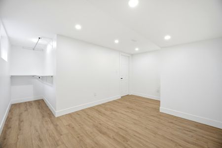 For Lease - 65 Cuffley Crescent, Toronto, Ontario - Photo 4