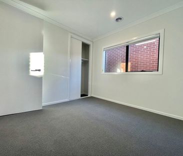 Convenience Is All You Can Count - Train Station Right On Your Door... - Photo 4