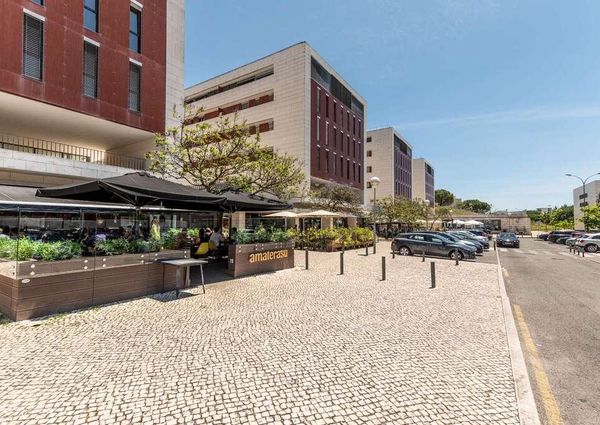 2 Bedroom Apartment with a view, Alto de Algés, Oeiras