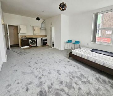 Studio to rent - Photo 6