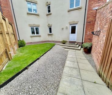 2 bedroom flat to rent - Photo 4
