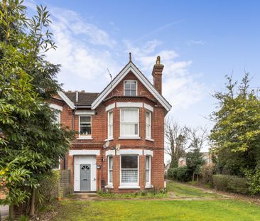 Hazelgrove Road, Haywards Heath, RH16 - Photo 6