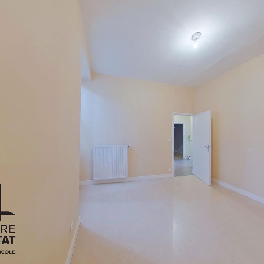 Location Appartement 3 pièces 65m² MONTMORILLON 86500 - Photo 1