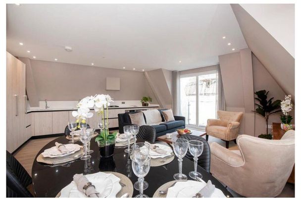 3 bedroom flat to rent - Photo 1