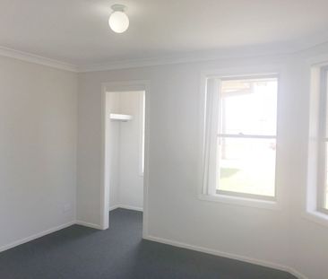 Stylish Modern Home Close to Everything - Photo 1