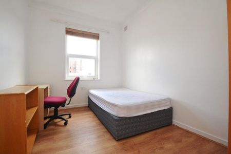 5 bedroom terraced house to rent - Photo 4