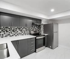 For Lease - 187 Bonnieglen Farm Boulevard, Caledon, Ontario - Photo 4