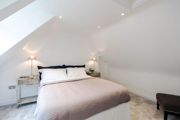 Saddle Yard, Mayfair, London, W1J - Photo 1