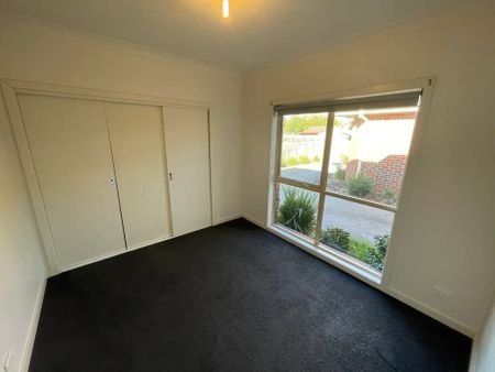 “Beautiful Unit Close to Everything!” - Photo 2
