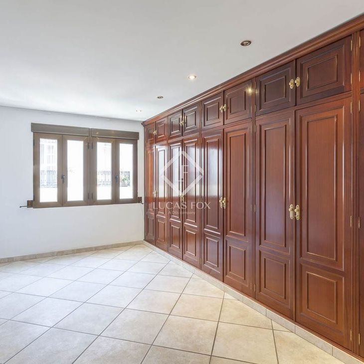 Valencia, Valencian Community 46004 - Photo 1