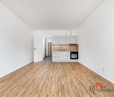 Pronájem bytu 1+kk 35 m - Fotografie 6