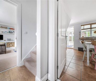 3 bedroom semi-detached house to rent - Photo 4