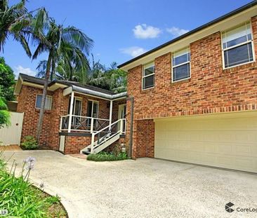 FAMILY SIZED SUBURBAN TOWNHOUSE - Photo 6
