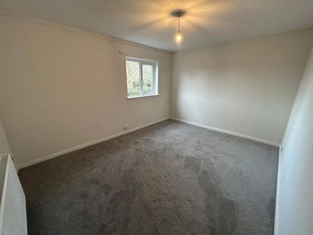 3 bedroom end of terrace house to rent - Photo 4