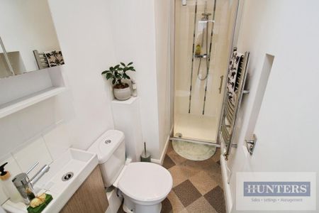 3 bedroom semi-detached house to rent - Photo 2