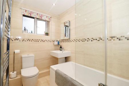 2 bedroom semi-detached house to rent - Photo 5