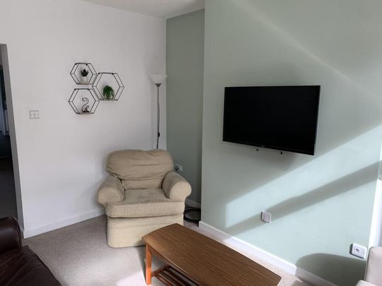 2 bedroom private hall to rent - Photo 1