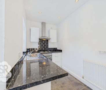 2 bedroom terraced house to rent - Photo 2