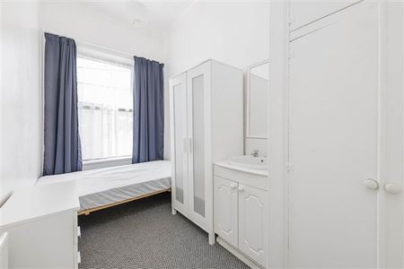 The Upstairs Apartment (Apt 3), 11 Enniskerry Road, Dublin 7, County Dublin, D07 T623 - Photo 2