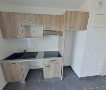 Location appartement 3 pièces - 70.84m² à Chambray les tours (37170) - Photo 6