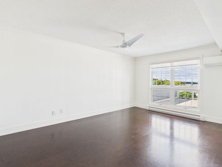 For Lease - 200 Harbour Street Unit# 108, Kincardine, Ontario - Photo 3