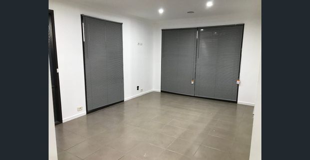 Modern Living at Its Best in Craigieburn's Premier Locale! - Photo 1