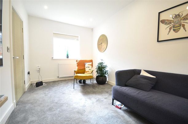 2 bedroom detached house to rent - Photo 1