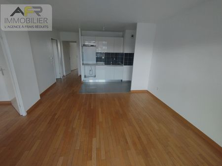 Location Appartement 3 pièces 61m² - Photo 2