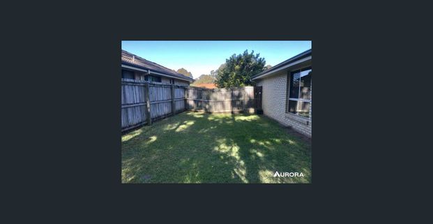 MODERN FAMILY HOME IN GREAT LOCATION! - Photo 1