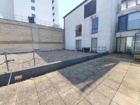 College Street, Ipswich - Photo 2