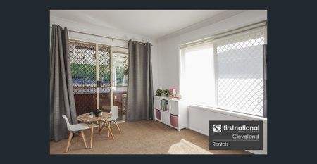 ENTERTAINERS DELIGHT WITH HUGE SPARKLING POOL FOR QLD SUMMER! - Photo 4