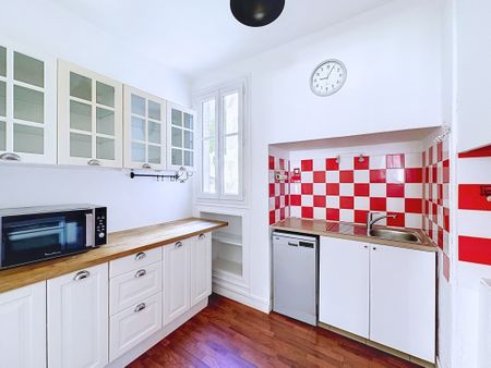 Location Appartement 3 pièces 57m² PARIS 15ème - Photo 2