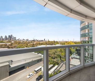 A Window To The City - Photo 5